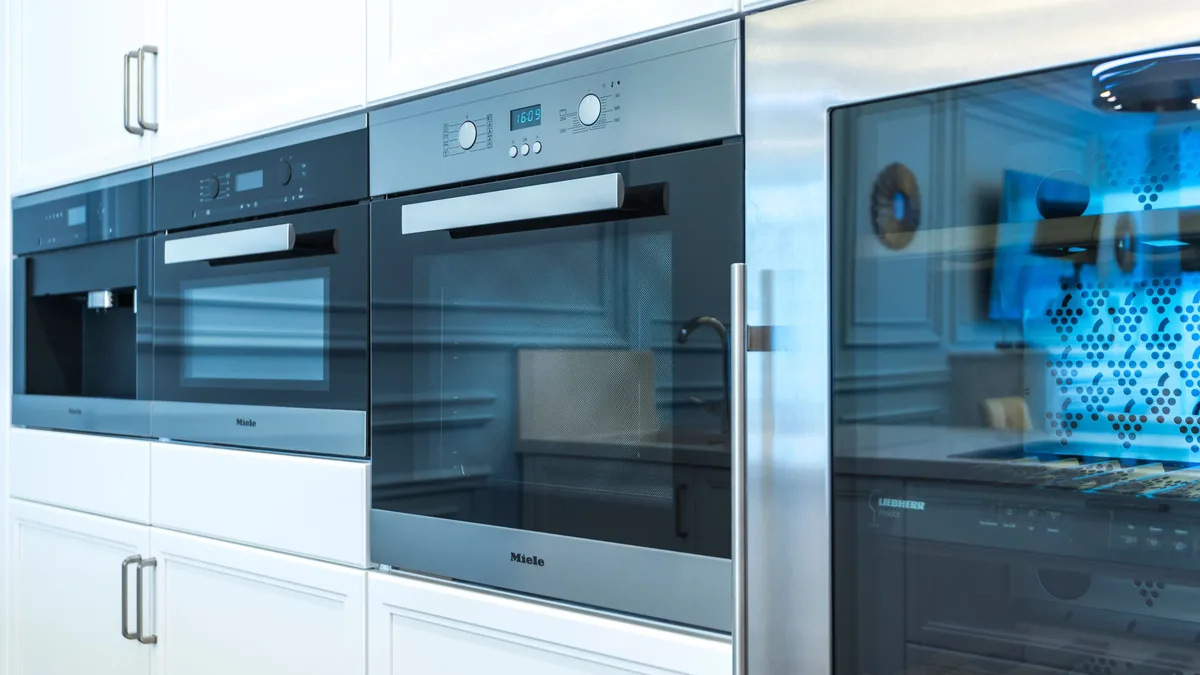 Lidl has announced that it will be stocking regletas extensoras de enchufes from Tronic, a high-power extension lead with...
