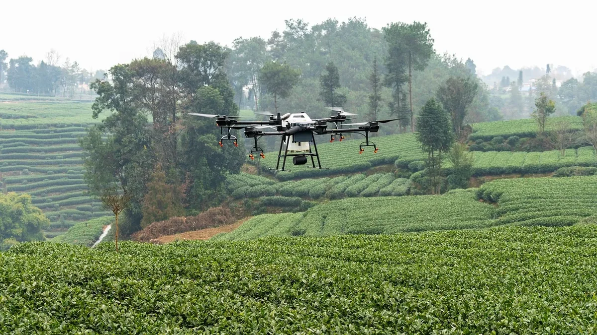 Thales and Kelly Hills Unmanned Systems are deploying a BVLOS drone network for farming in Kansas, partnering with the...