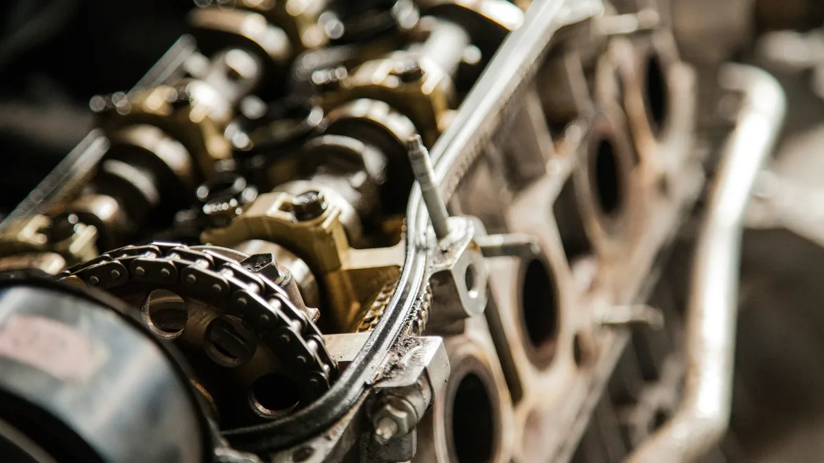 Makers: Vietnamese IT group FPT will acquire the Polish automotive software development arm of Nippon Seiki Europe