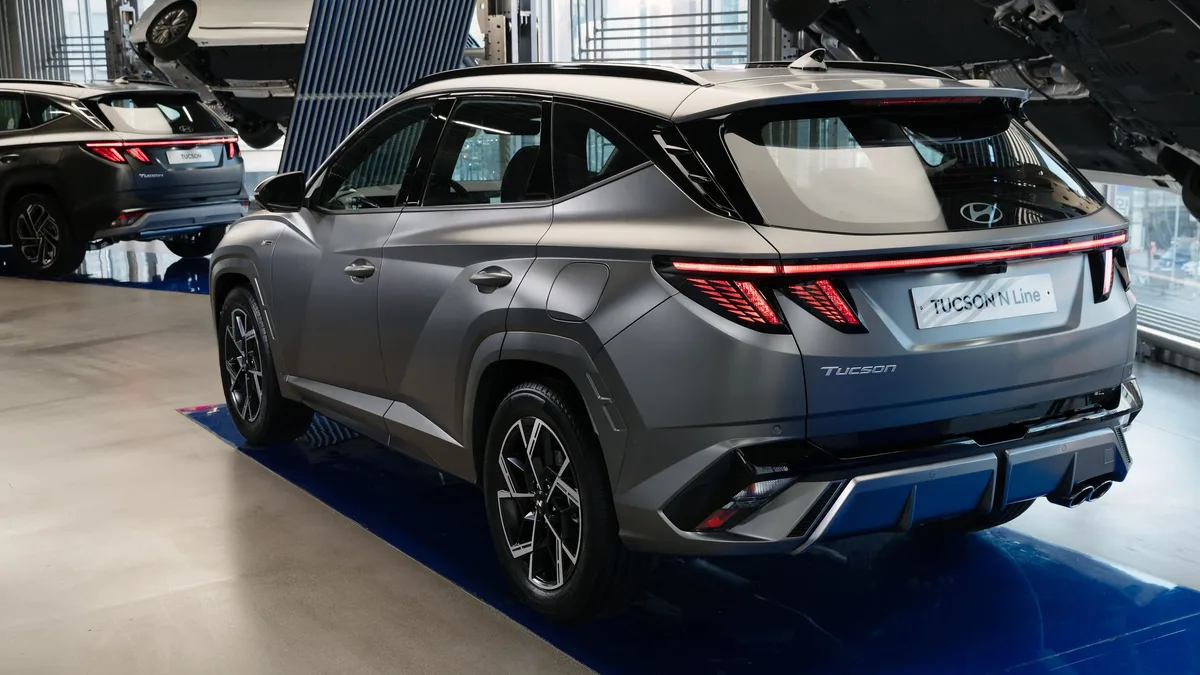The fifth-generation Hyundai Tucson has been revealed with new hybrid powertrains, an Android Automotive OS-based...