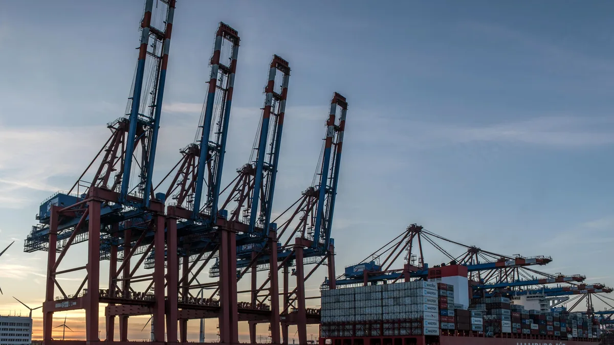 Major container shipping alliances are shifting Asia-Europe services back through the Suez Canal in October and November...