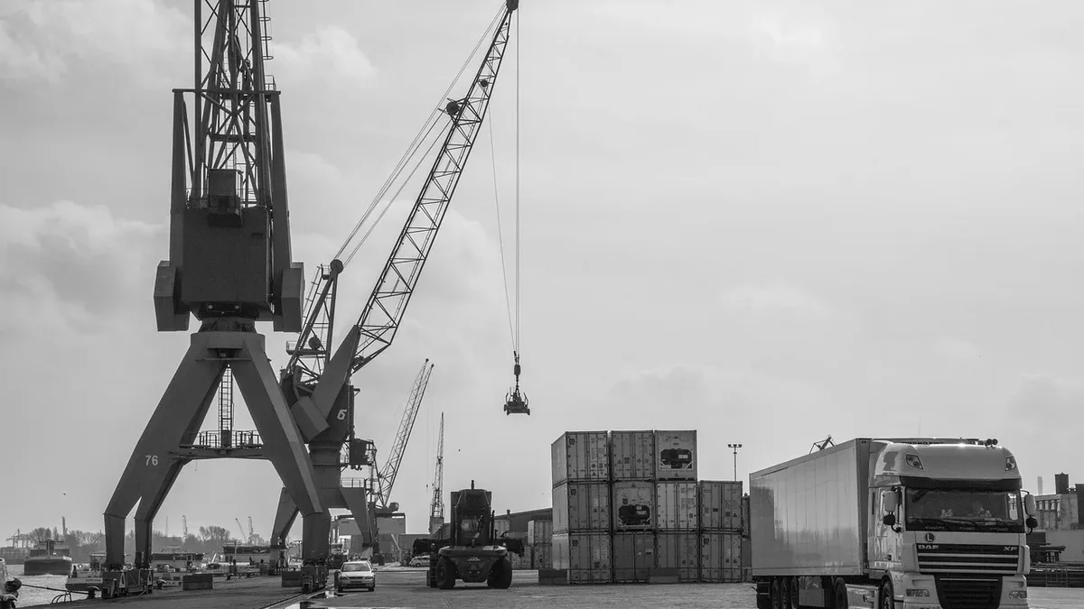 Carrier Trailer Bridge and terminal operator Ports America have entered a 10-year agreement for stevedoring and terminal...