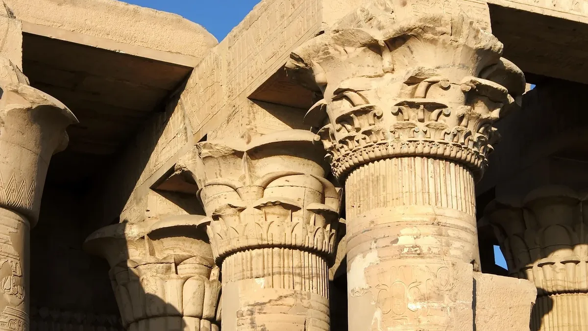 Ethics Heritage: Egypt, kom-ombo, colonnade, temple, marquee, sculpture. Archaeology