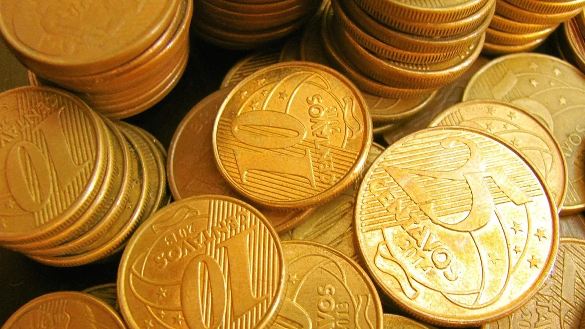 Regions Periods: A study of a 141-coin Roman gold hoard found in Luxembourg dates its burial to 395 A.D