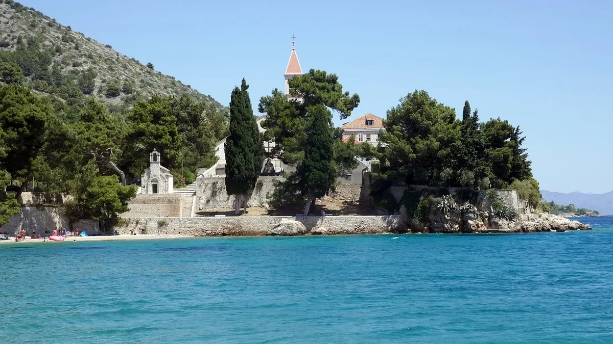 Archaeologists in Turkey have uncovered a small church beneath a basilica at Lake İznik that may be the site of the 325...
