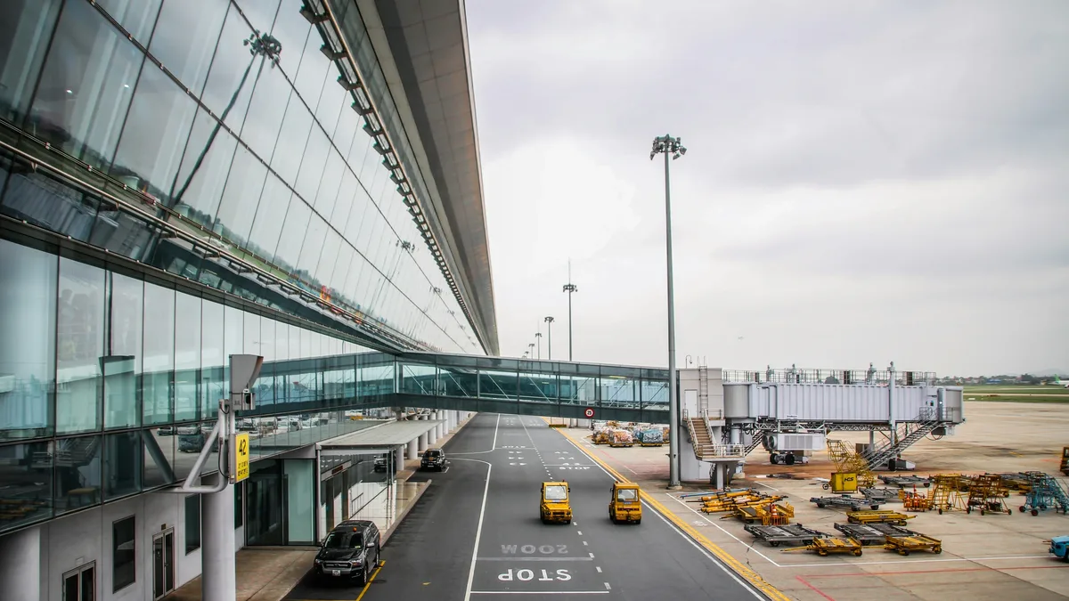 A temporary measure now allows licensed taxis from Belo Horizonte to pick up arriving passengers at Confins Airport's...