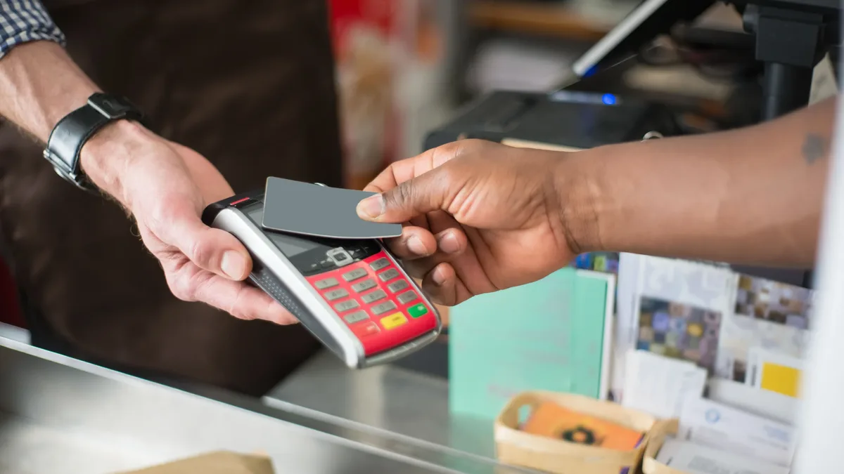 Members of the Santander Esfera loyalty program can transfer points to various airline and hotel partners using a 'Points...