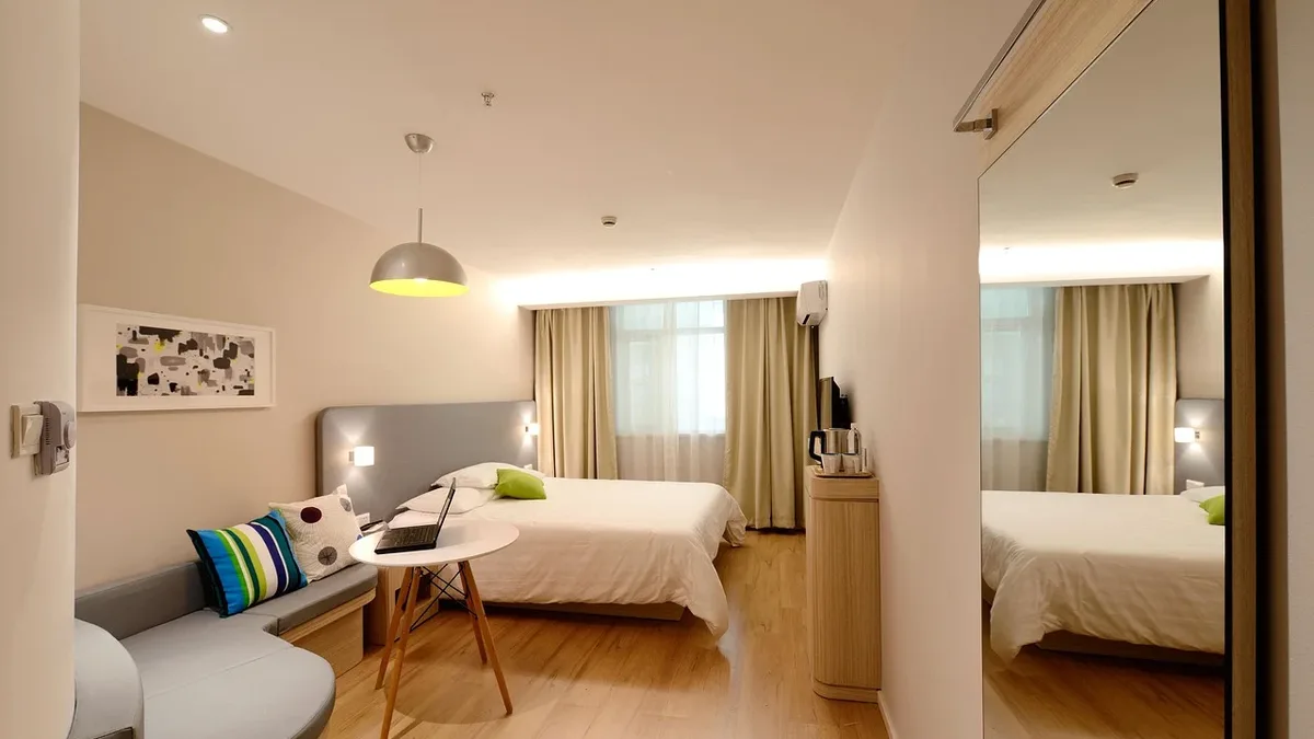 Hotels in Mexico's Riviera Maya are renovating over 2,000 rooms ahead of the winter tourist season, supported by a global...