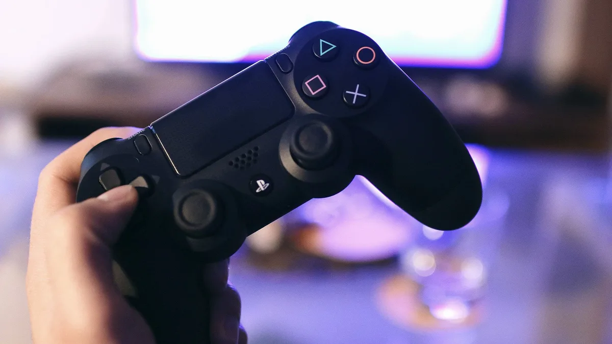 Subscriptions: A writer's experience at a gaming event highlights the importance of social play in the gaming community