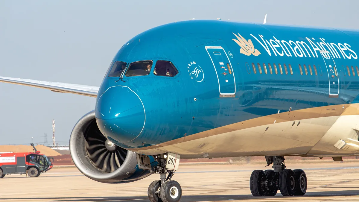A Vietnam Airlines Boeing 787-9 overran the runway at Munich Airport during takeoff on August 15, 2026, after repeated...