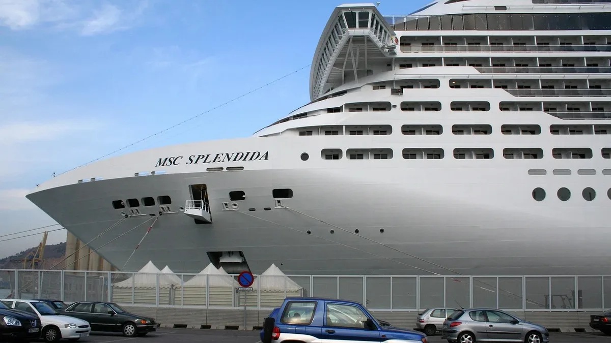 Barcos: Ship, port, ships, barcelona, spain, city.