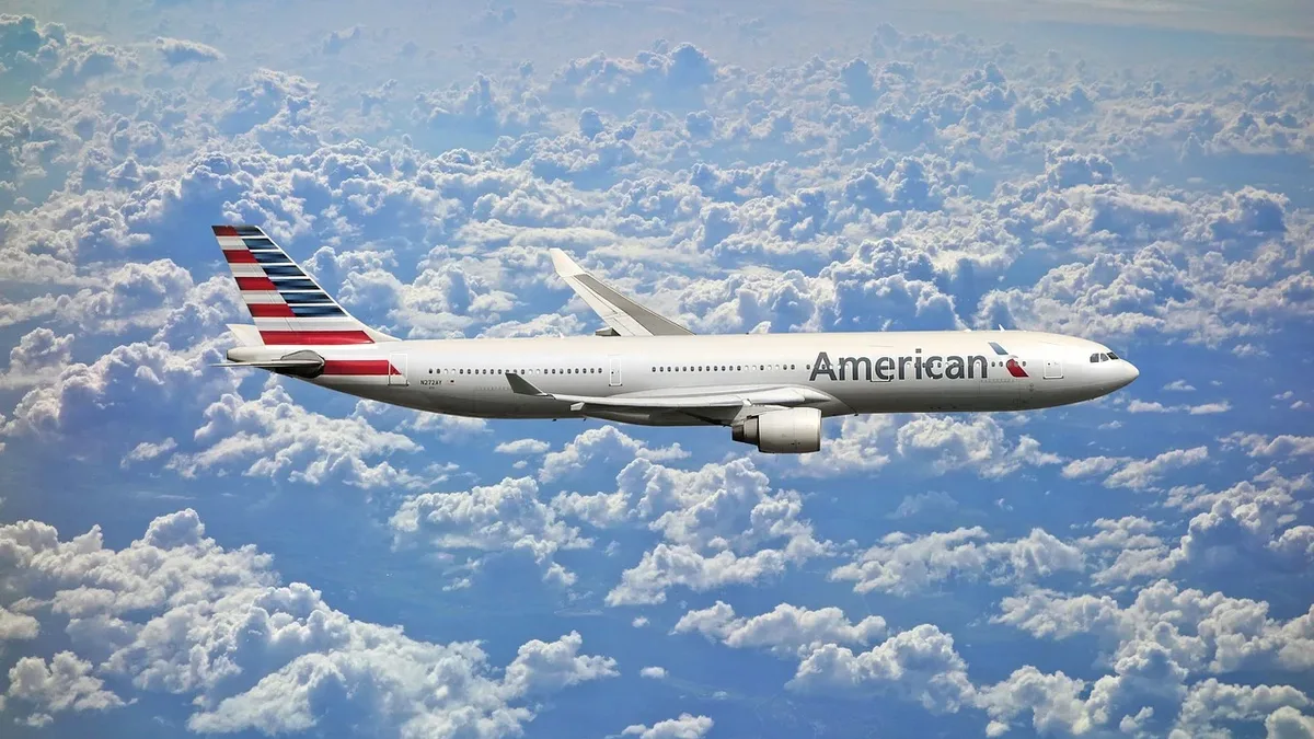Aviation: American Airlines is opening its exclusive Flagship First Class dining rooms to business class passengers