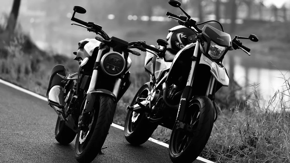 Kawasaki's Corleo concept, a hydrogen-powered motorcycle with four legs and a head, has revealed new details through a patent