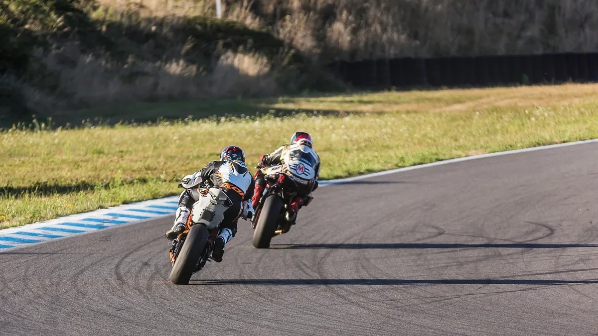 Bradley Ray topped combined Free Practice times for the British Superbike Championship at Cadwell Park, holding a 0.440s...