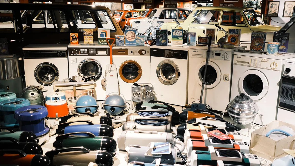Many Australians face the difficult task of decluttering their homes, with one in three reportedly unhappy with the...