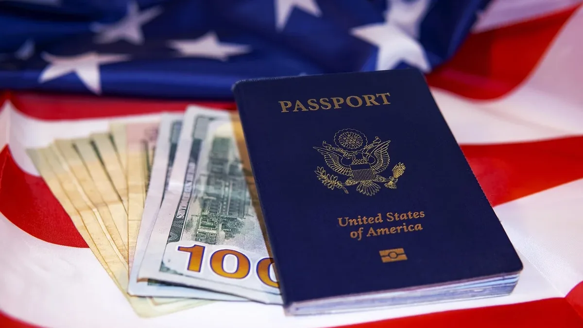 Processing Backlogs: Former USCIS official and accomplice charged in $960K citizenship bribery scheme
