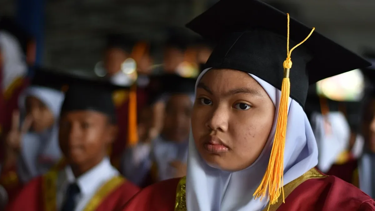 Universities Australia chair Carolyn Evans cautioned that sharply reducing international student enrolments could damage...