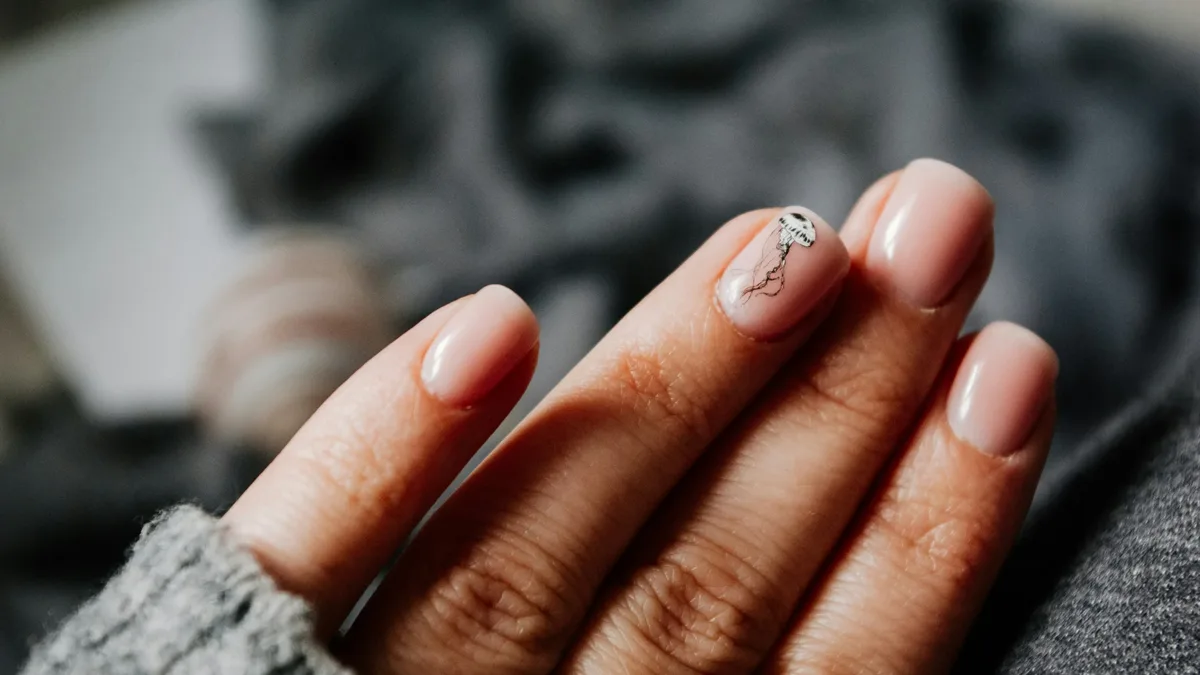 MiniLuxe’s service director Donna Charloff outlines the dominant chrome and cat-eye finishes, the rise of...