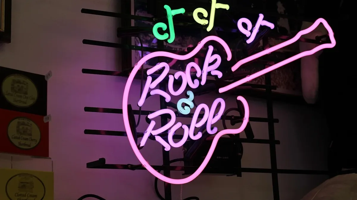 Jimmy Barnes has released a cover of Rose Tattoo's 'Rock 'n' Roll Is King' in tribute to his late friend Angry Anderson...