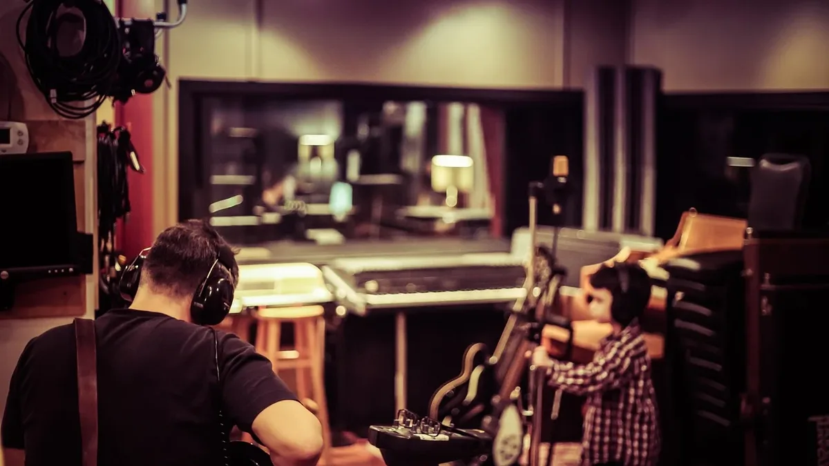 SoundCloud has begun a beta that lets Artist Pro creators sell tracks directly from their profiles without taking a...