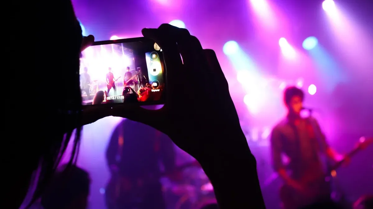 Suno has hired Michael Chua from Ticketmaster as its first Vice President of Live Experiences to integrate the Songkick...