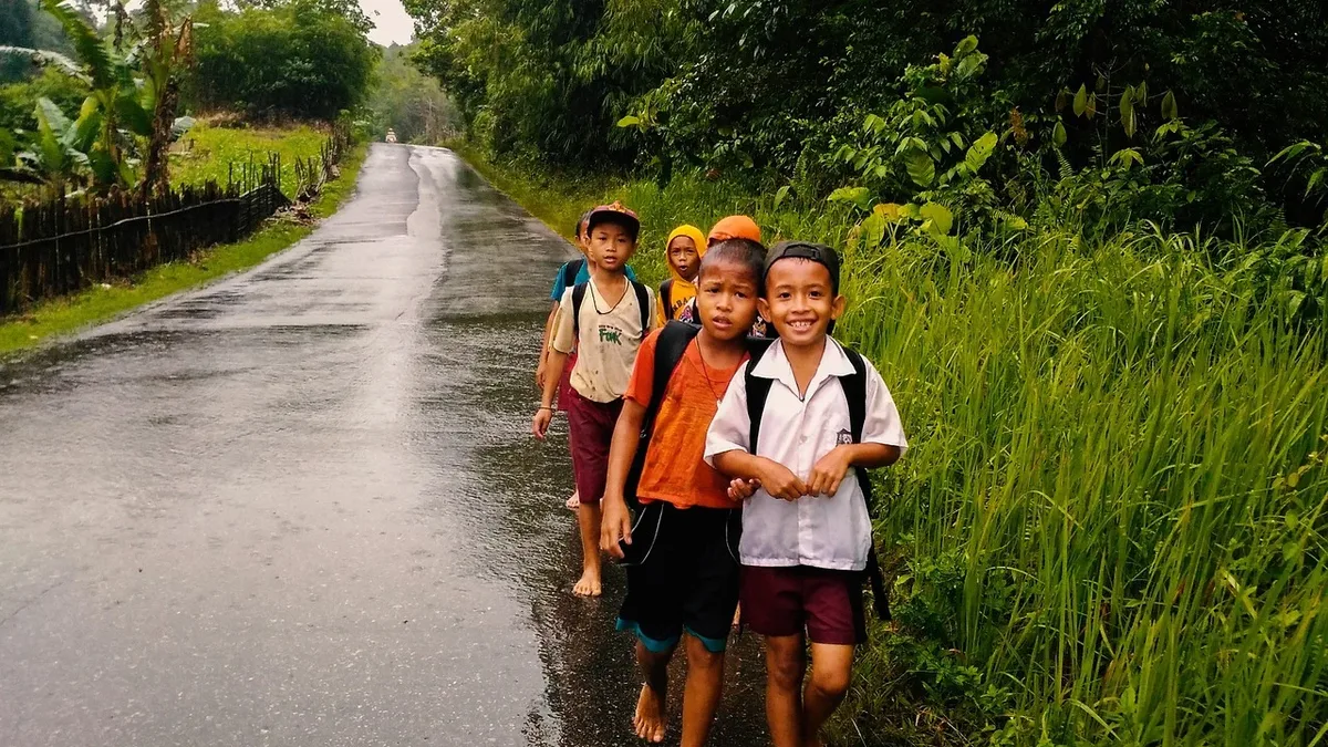Themes: As schools reopen, over 15,000 children in Mayotte are excluded from education due to systemic failures
