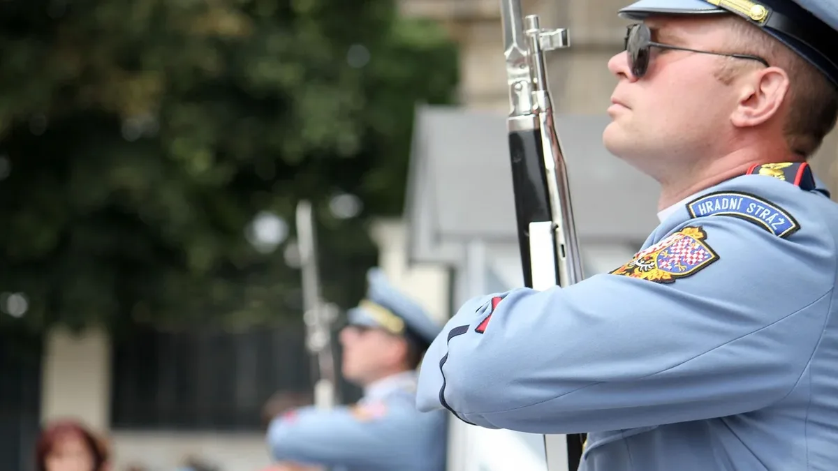 President Abelardo de la Espriella has signed a decree lifting a decade-long suspension on carrying legal firearms in...